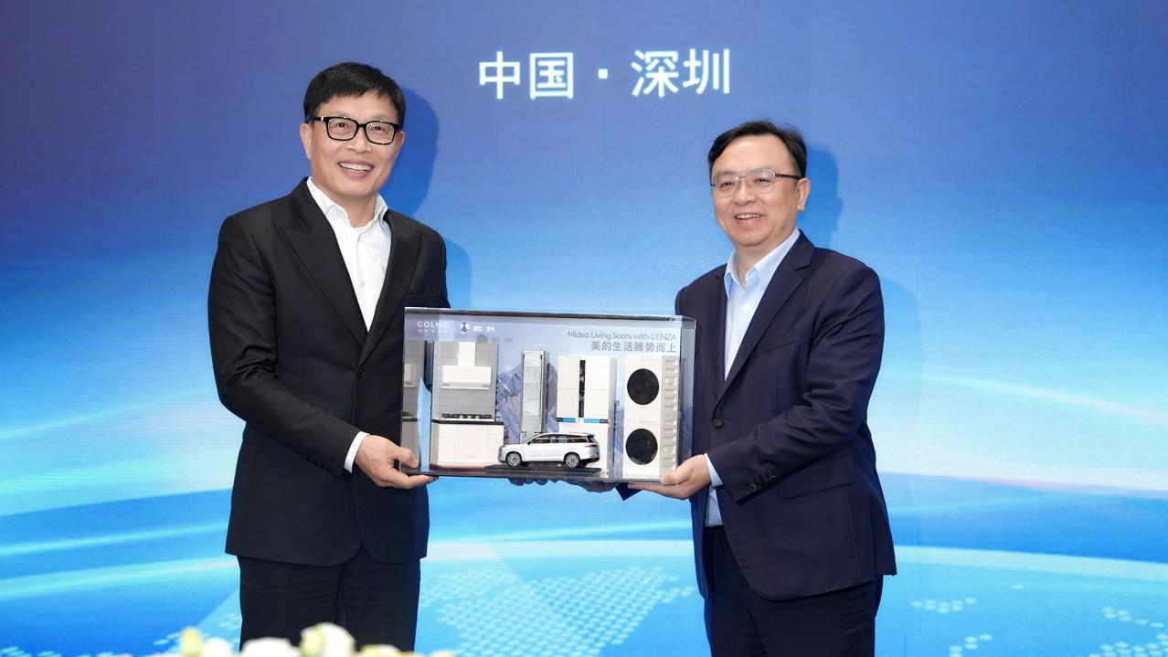 没想到吧，比亚迪和美的联手了，难道迪子也要【彩电冰箱大沙发】？当然，【彩电冰