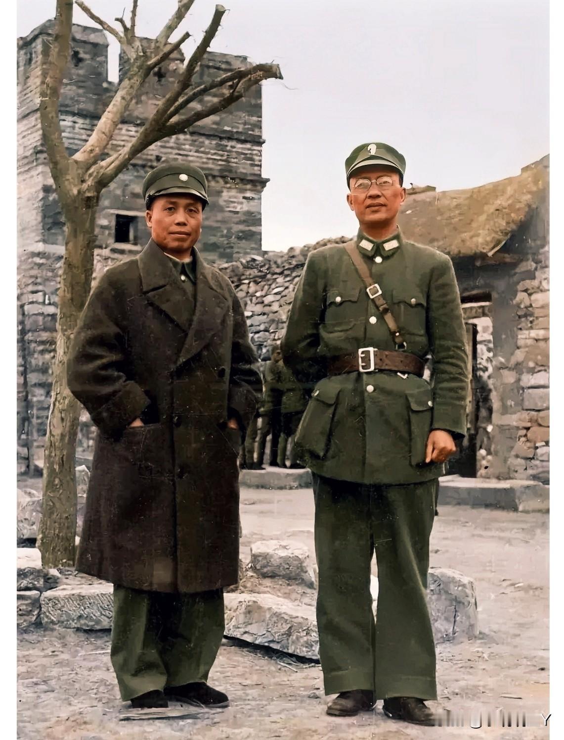 这便是李宗仁和白崇禧的真实模样，这绝非演戏，也而非演员所扮演的，而是当年两人在台