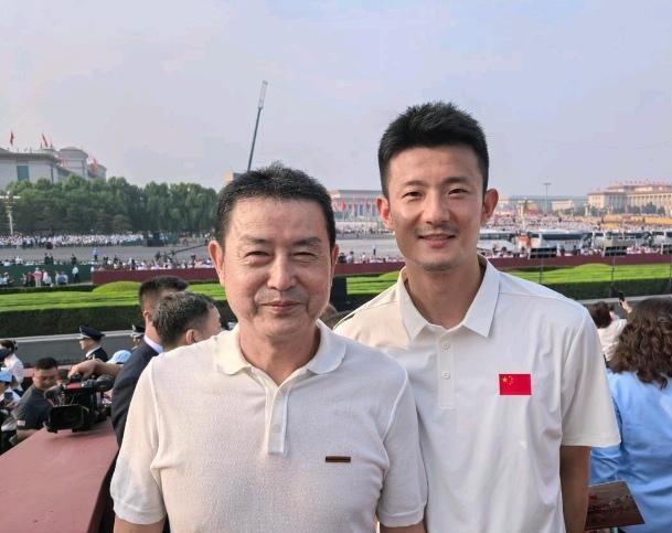 陈忠和都来了！为何蔡斌和郎平没有来！毕竟这些都是女排功勋教练！今天能够现场受邀参