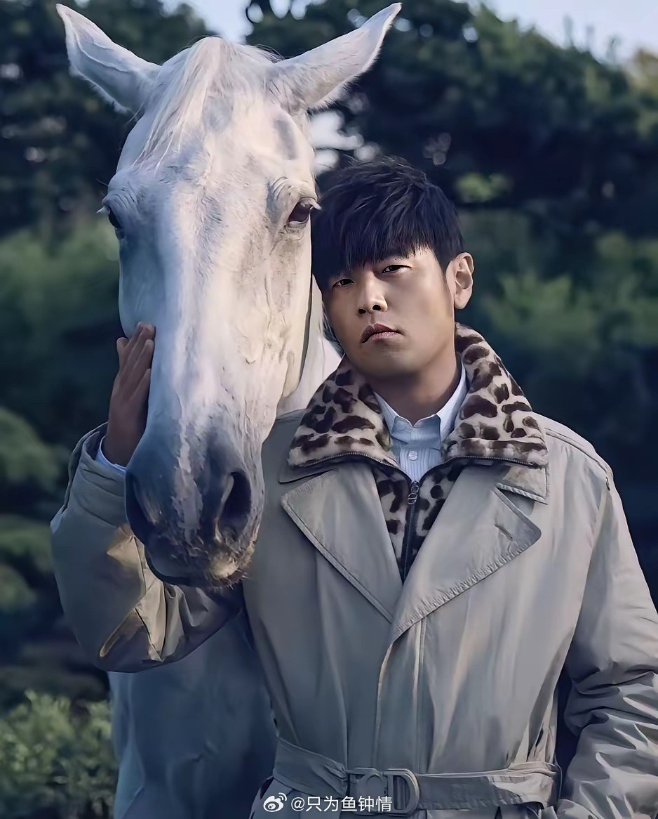 周杰伦是不是自己封杀了自己的歌？估计周杰伦也想不到，他当年把自己所有的歌卖给qq