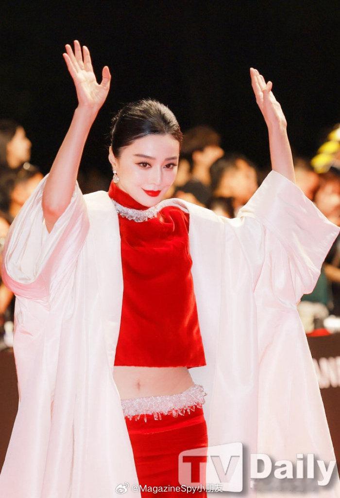 “81年大花”通常指范冰冰。她出生于1981年，是“四旦双冰”中唯一一位80后，也是最年轻的大花。范