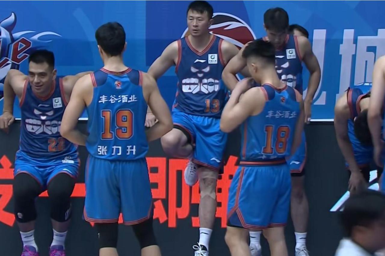 20连败！输52分，至今一胜难求，CBA最大混子球队出炉球迷：滚出CBACB