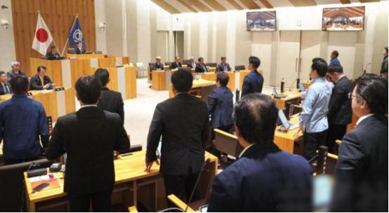 日本通告全球，将强登钓鱼岛？普京政府也选边站了 先说说这石垣市议会的所谓“