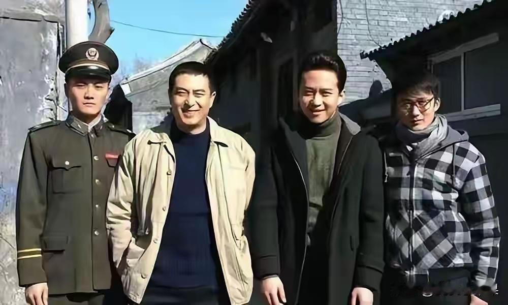 张嘉益这回算是把话挑明了。他说现在接戏有个死规矩，片酬可以打折，但必须给孙浩