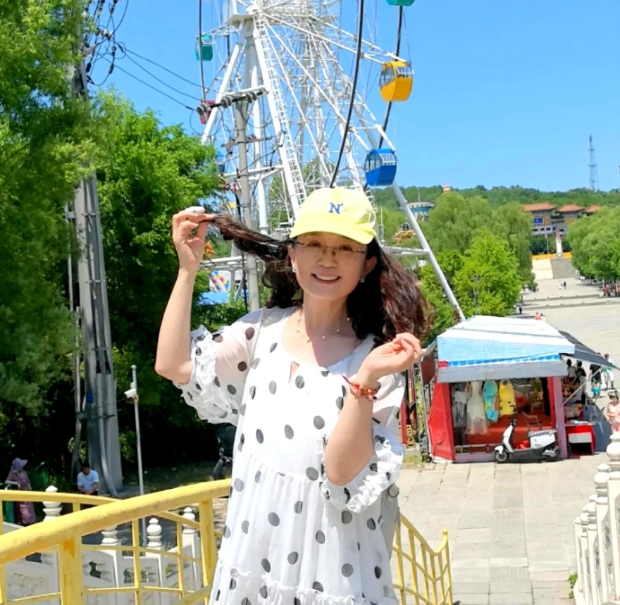 我快六十岁了，决定富养自己，做了下面10个决定。今天先说说第七件事——现在兜