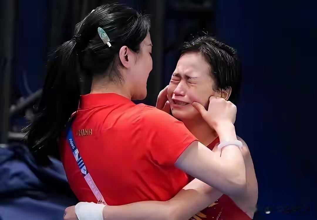 “演都不演了。”这是网友们看完爆料后，说得最多的一句话。4月8日，广东省