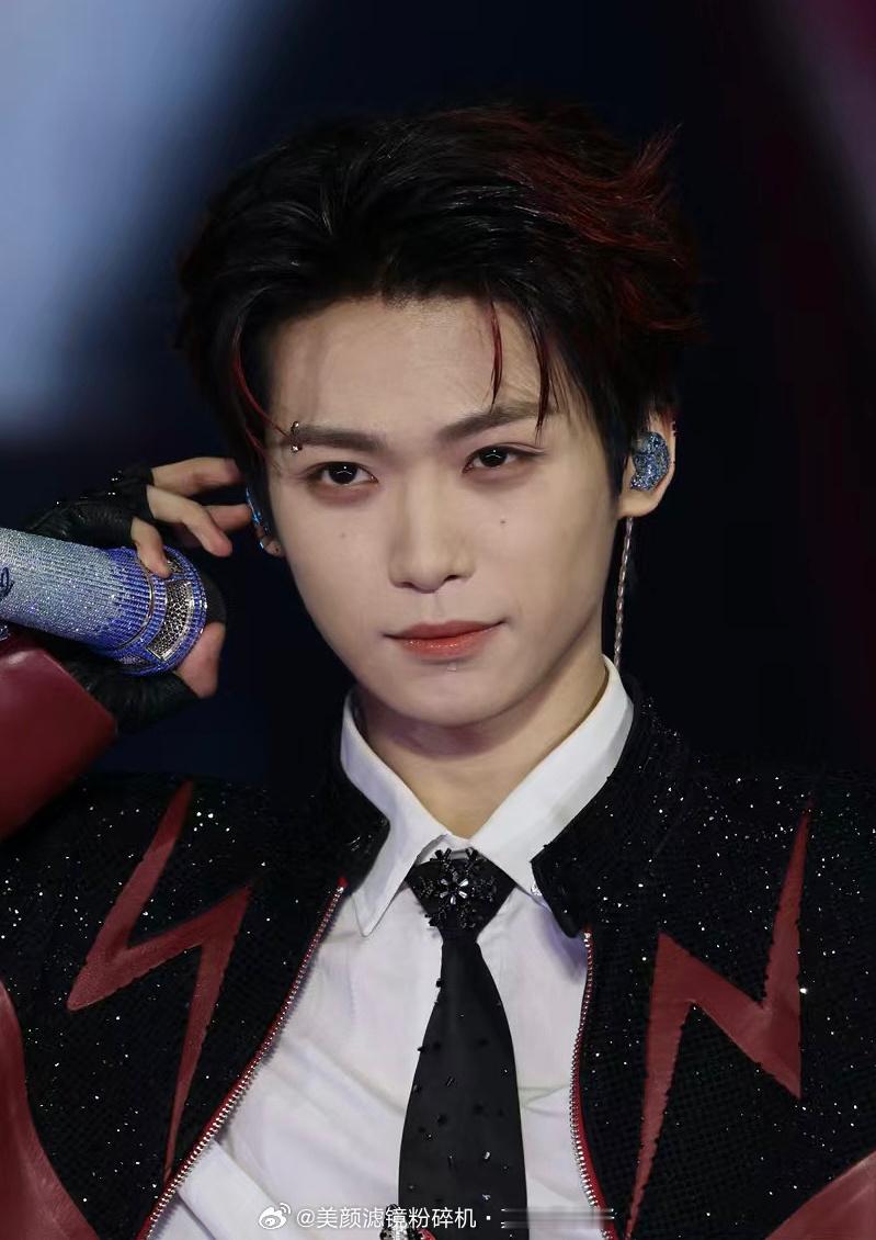 丁禹兮和梓渝没有血缘关系吧？​​​