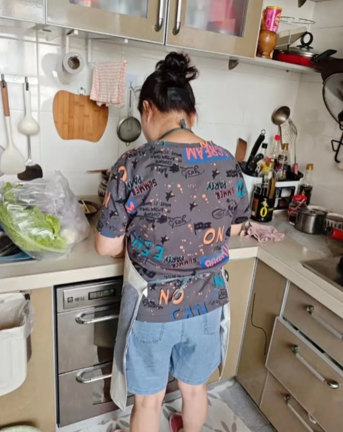 昨天一个保姆死活不肯再去雇主家上班了，坚持让我们再帮她找个下家，我们问各种缘由，