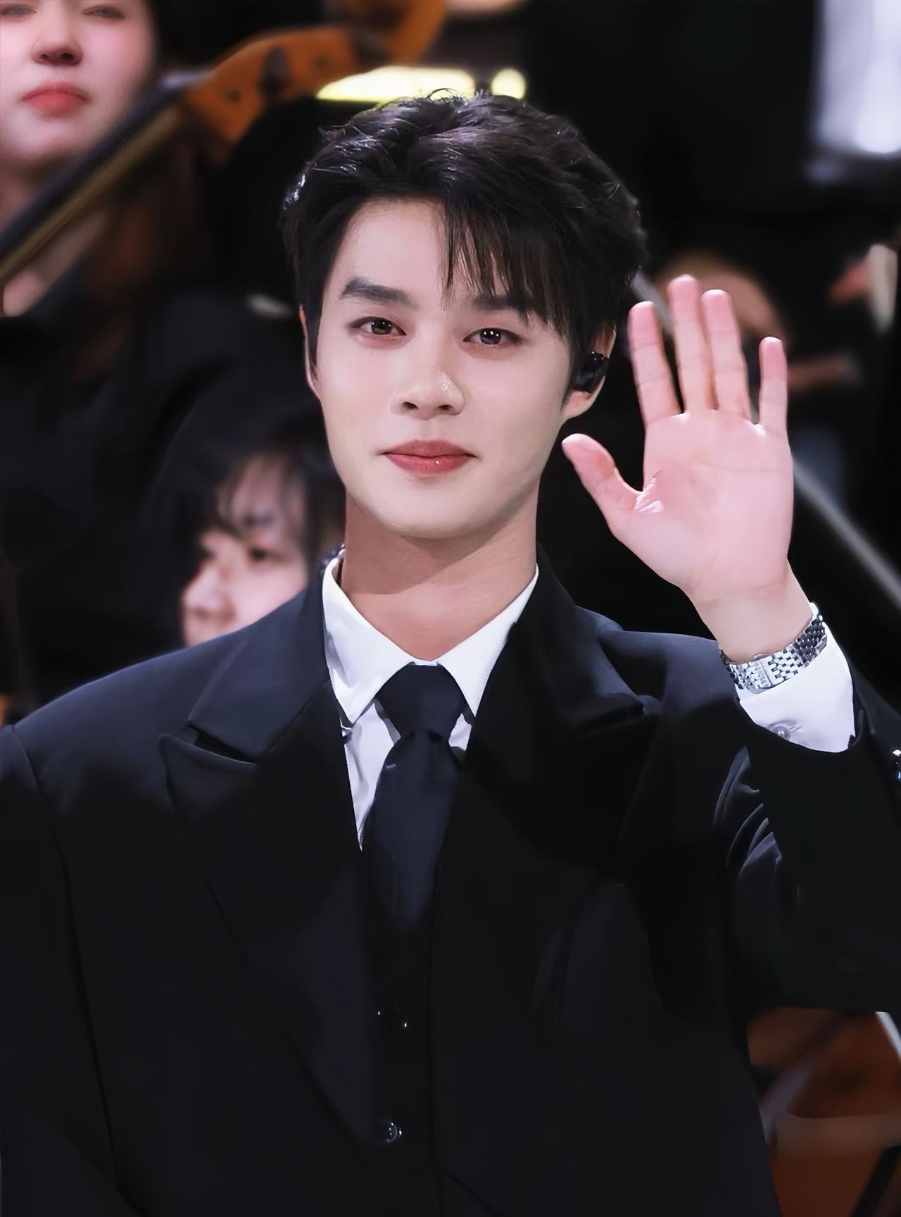 终于明白了！柯淳为什么退出短剧一哥的位置不是因为他演技差，也不是他身材虐，而