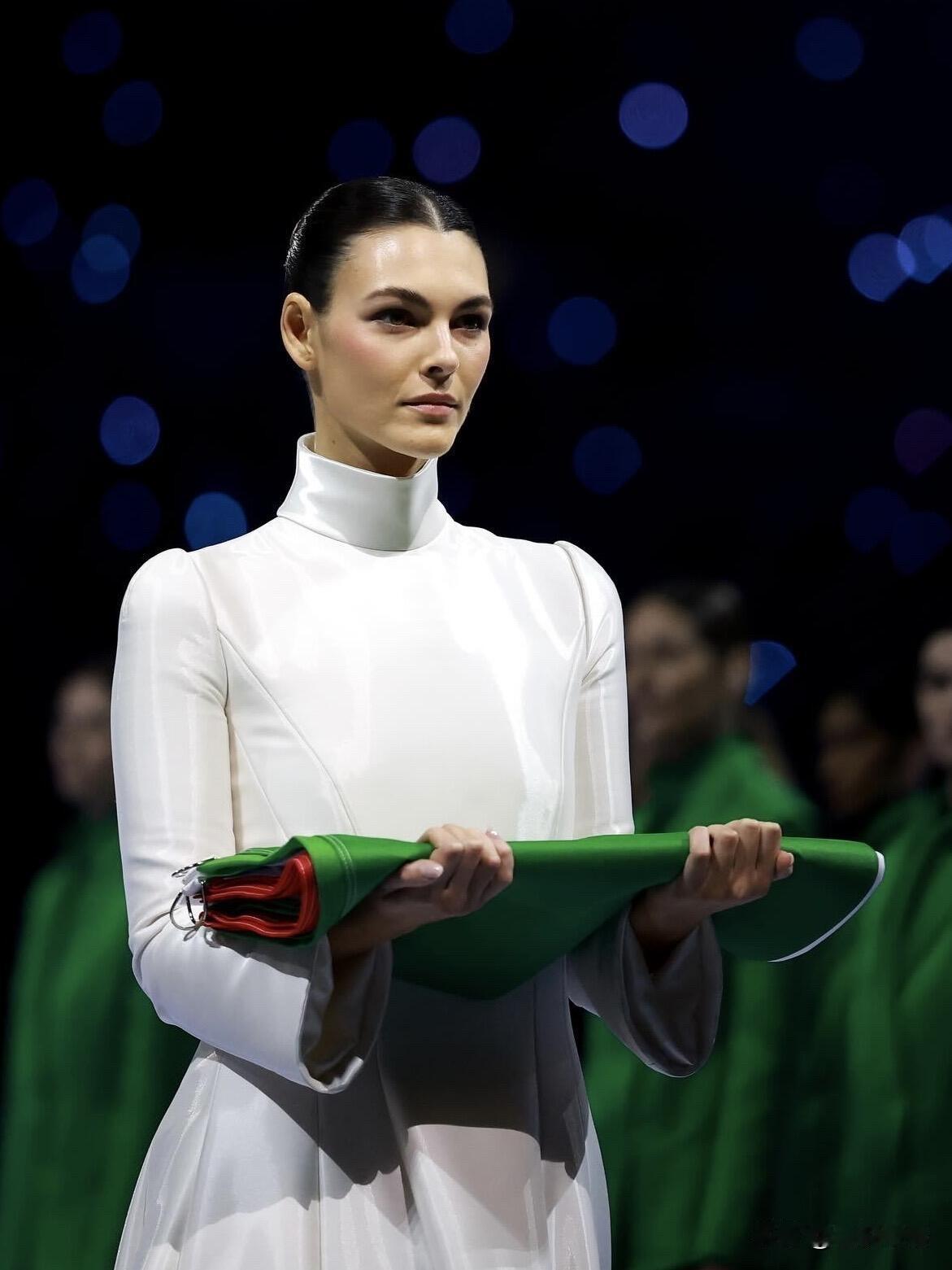 冬奥会开幕式，意大利国宝级美貌出场！VittoriaCeretti这颜值真的