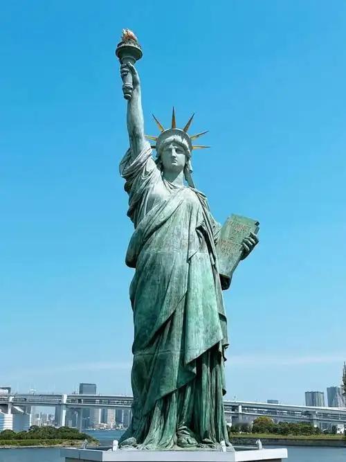 居然没想到！美国最顶级的战略家居然给中国出主意，教中国怎么打败美国。这看起来是