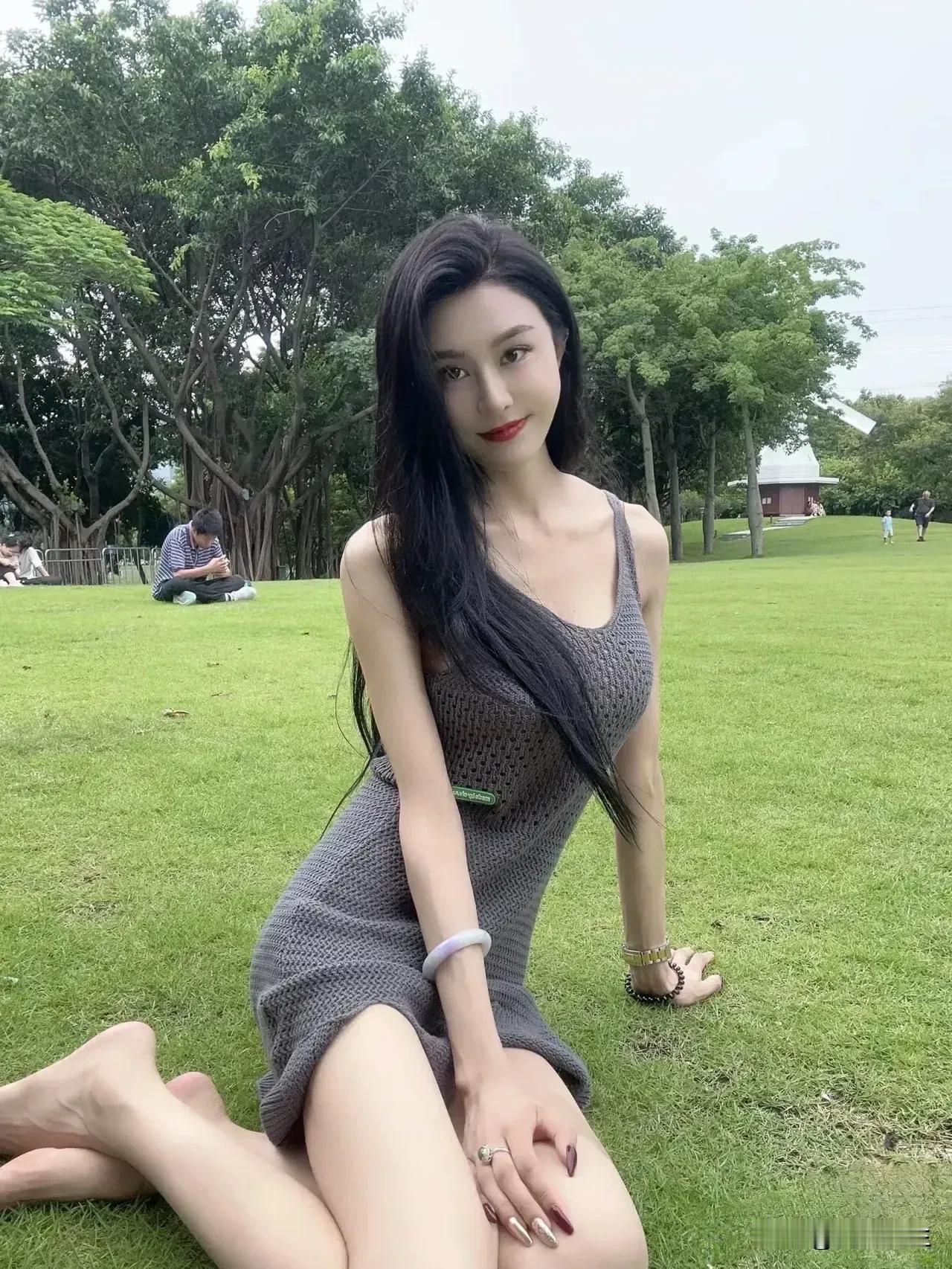 日子慢慢，风也温柔，愿这个夏天，万事胜意。🥂💗🌹