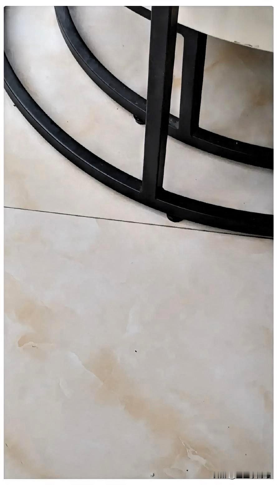 我发现了一个养生的秘密：只要你大门不出二门不迈，尽量别跟负能量的人来往，有