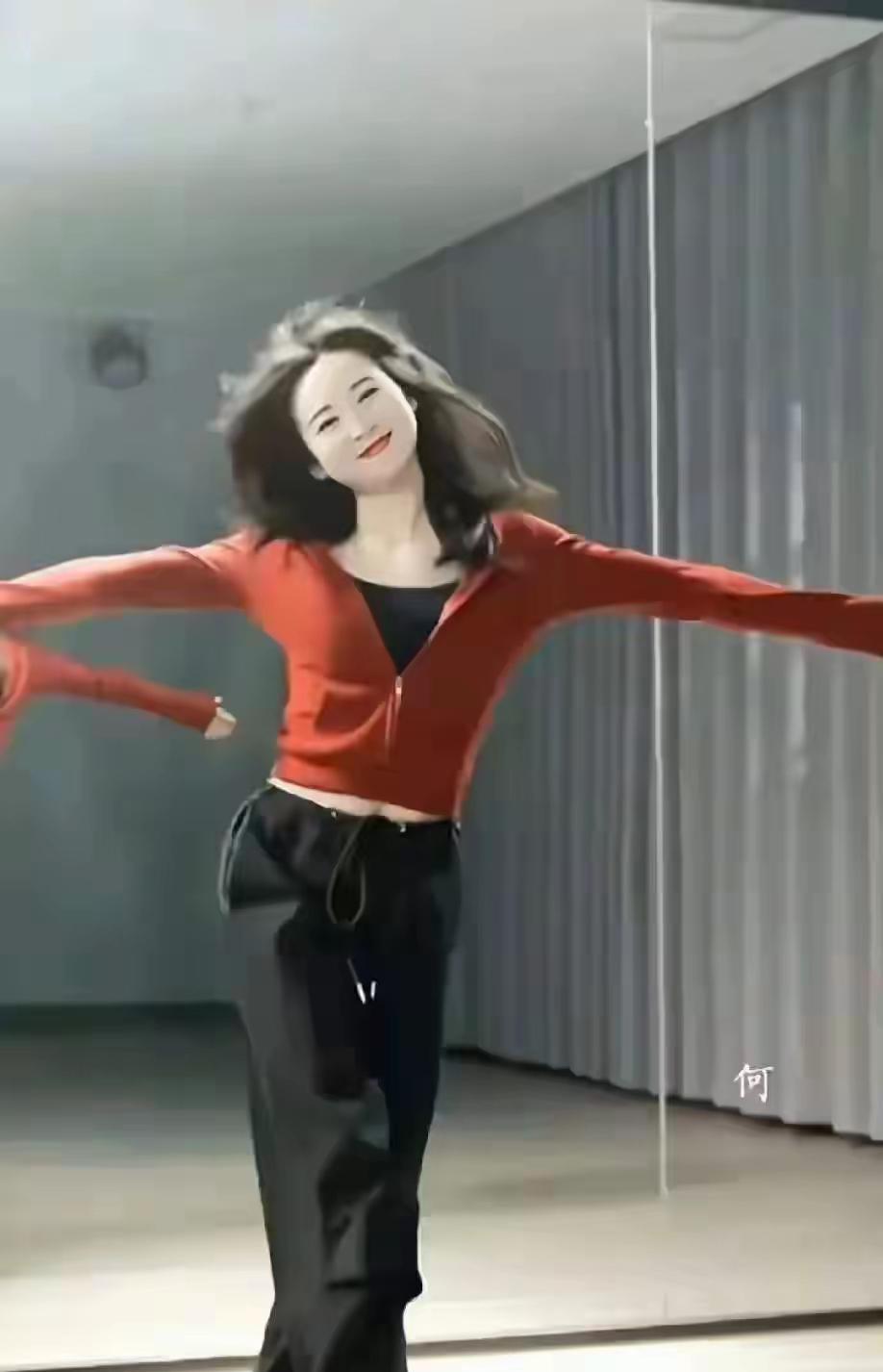 贾玲现在长这样吗那确实很漂亮了身材已经比普通人好多了
