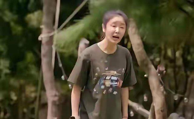 林心如不打扮也吓人一跳，身宽体胖的。也就跟我们普通人差不多。