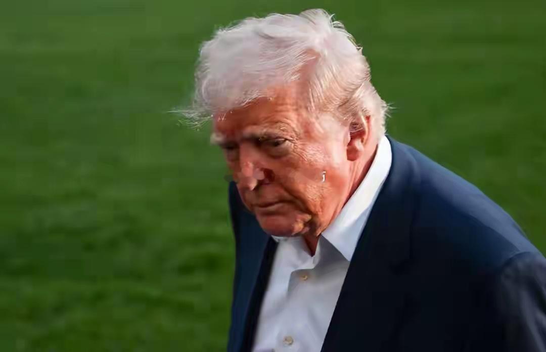 美国流动性警报拉响！政府关门抽走7000亿，堪比加息暴击，年底却要迎反转？现在