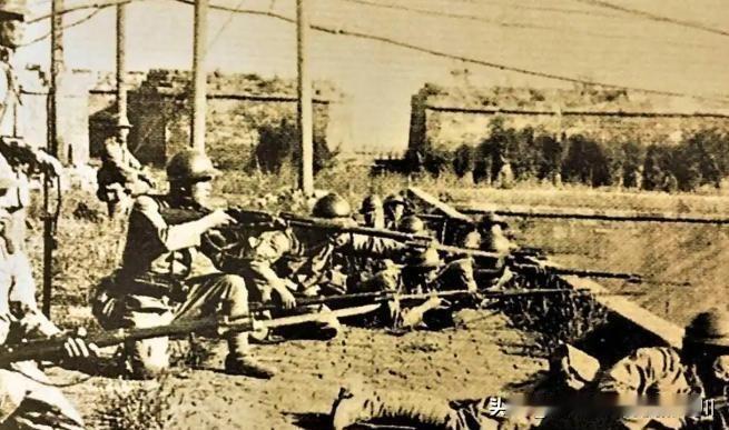 1943年冬，鲁中军区8连的93名战士，在被3000日军围困的绝境中，打光了最后