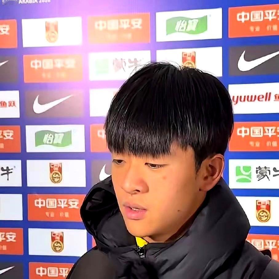 U17国少对阵孟加拉的下半场，真把人看懵了！明明两边都得赢才能出线，孟加拉落后三