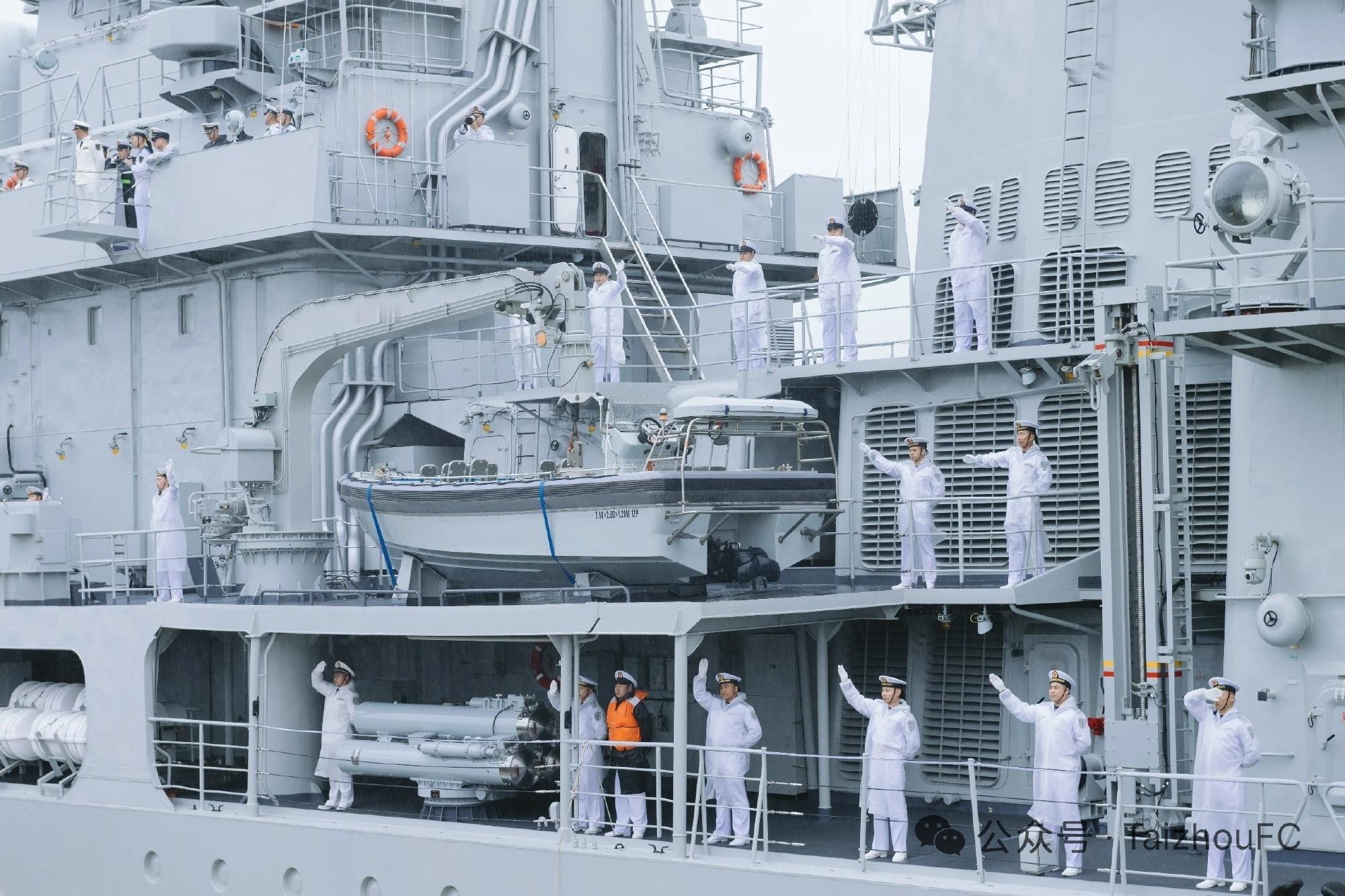 138泰州舰这次没约上，好遗憾。相比上海、南通那些舰艇，这是看一眼少一眼的了。前