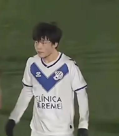 中国国少队明年夺冠有戏，最后的一块拼图“老二”吕孟洋伤愈复出。他在西班牙青年联赛