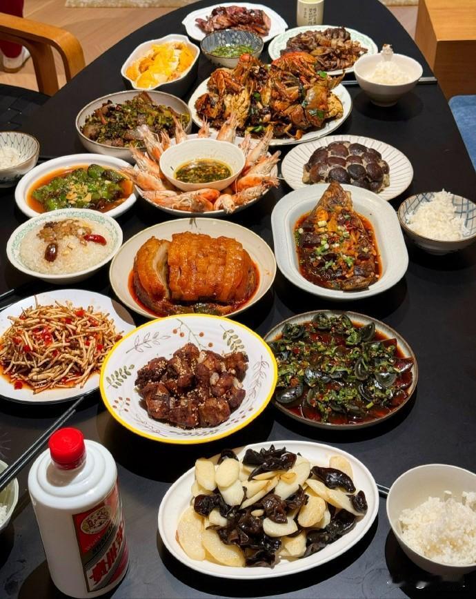 （原创）年夜饭（一）过去兄弟姐妹多的人家，到现在已经吃了很多顿年夜饭了。过去