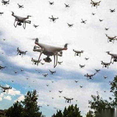 乌克兰这次算是下了血本，上千架无人机对着莫斯科连轰了三天三夜，本来指望靠“饱和式