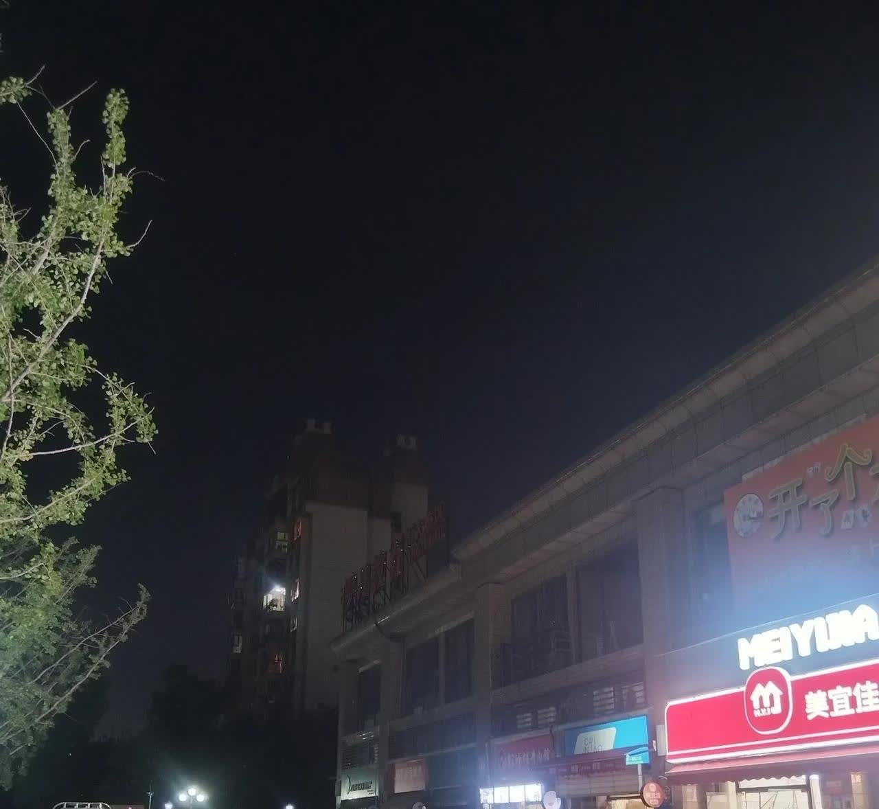 广东肇庆市人民政府这些怀集的底层灾民是受人蛊惑吗？亦或是由于特殊的环境因