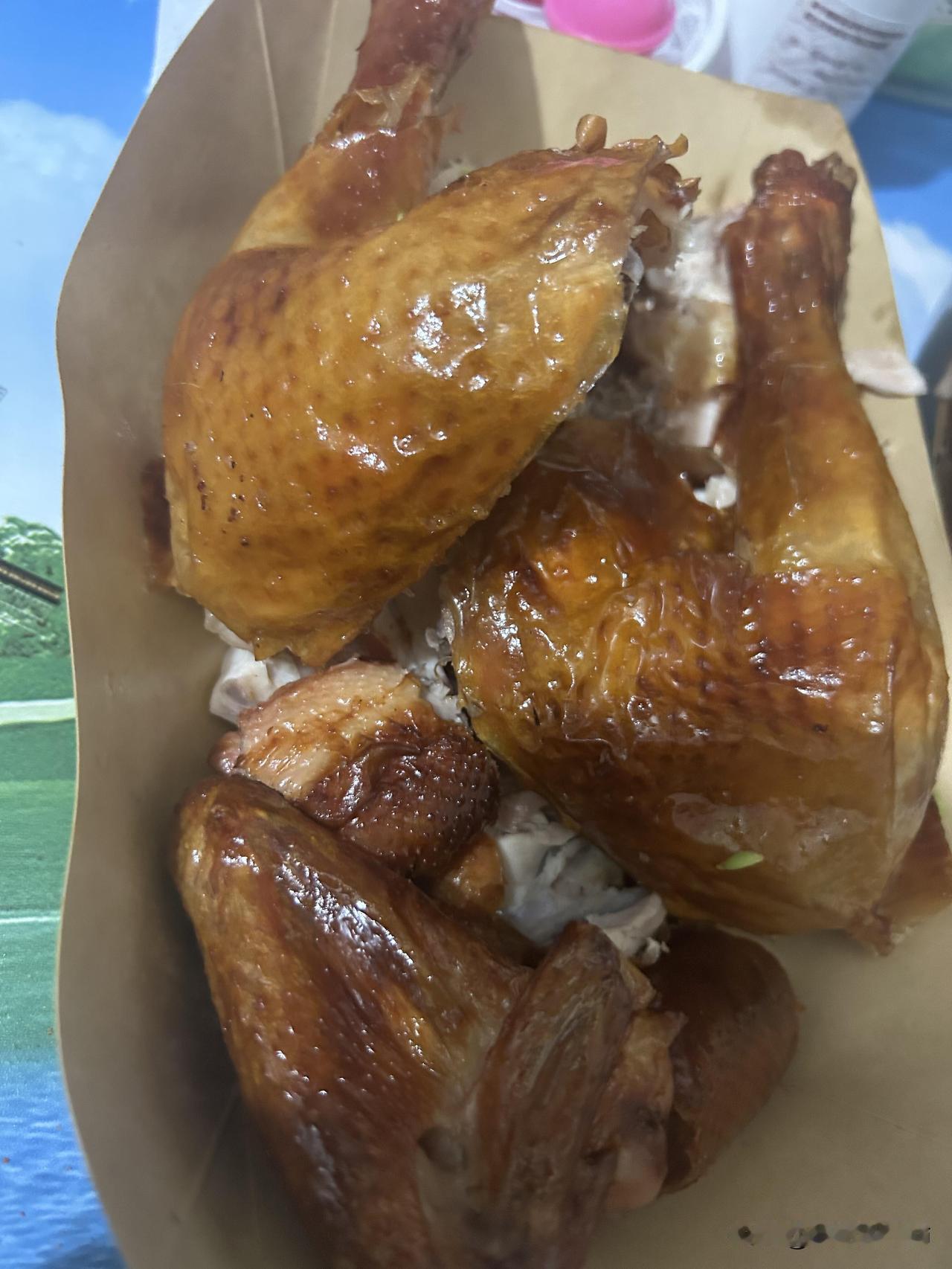 原来这就是长大啊今天买了只烤鸡，我第一时间把鸡腿夹爸妈碗里。我爸：两个鸡腿我