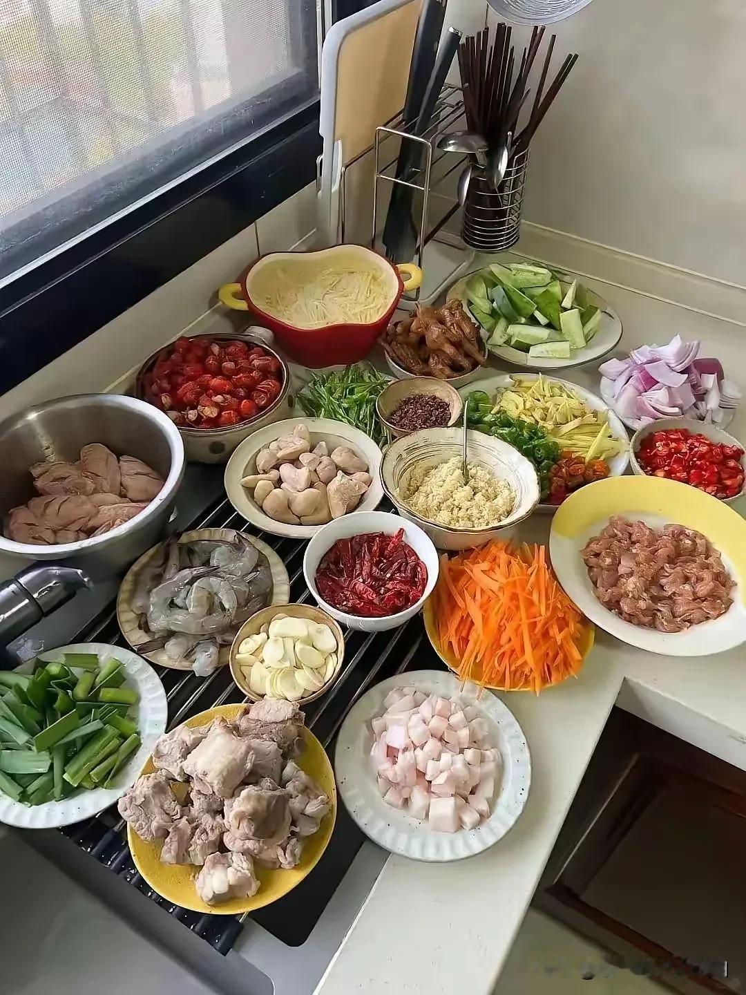 在上海，这些食材的成本，应该不会超过500元吧？