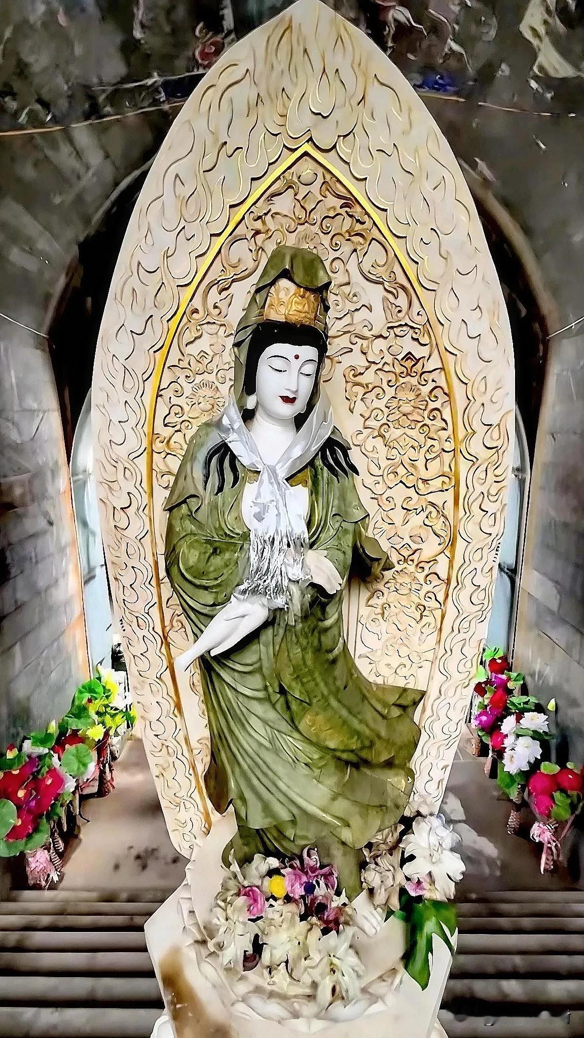 五台山这尊观音，为什么让无数人一眼破防？你有没有见过这样一尊观音？不