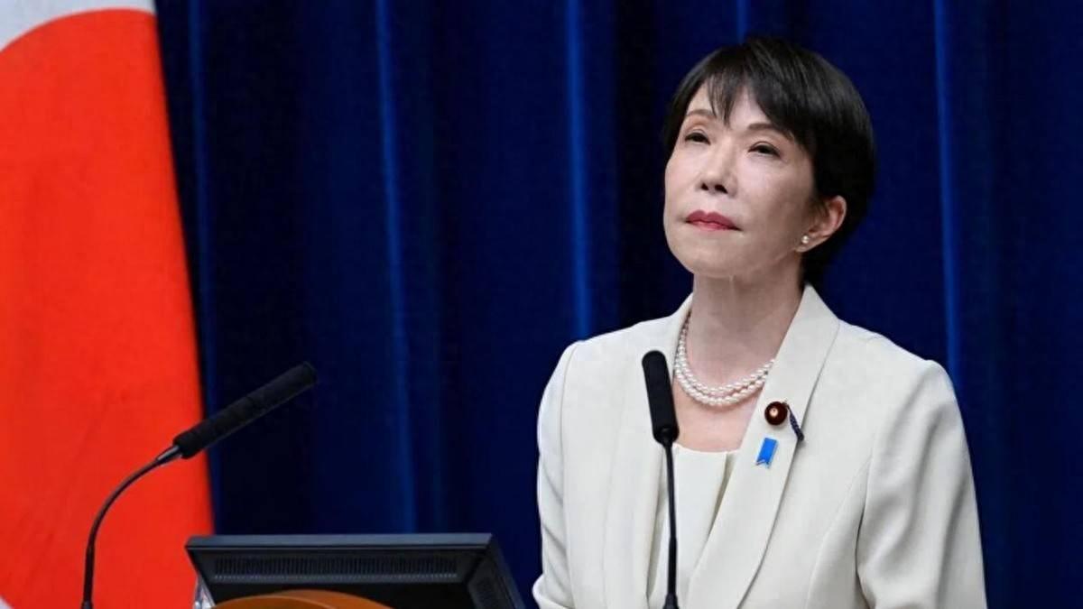 8月24日，美国副总统万斯站在缅因州的台上，嘴里冒出一句话，让全场愣了三秒。他说