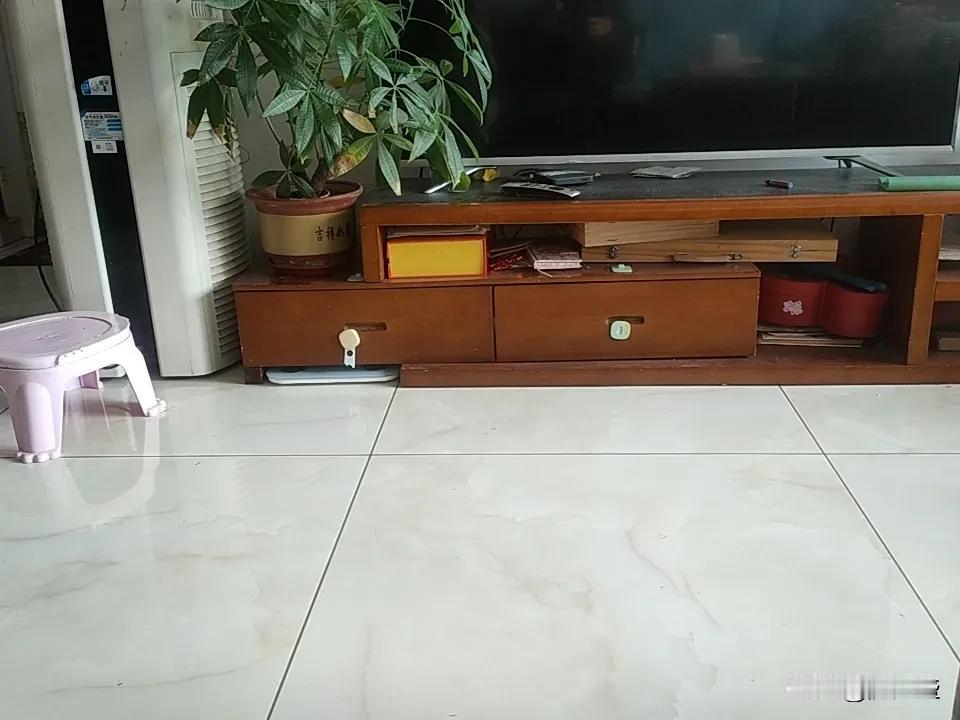 拼多多免费拿这事儿，真是让人又爱又恨。我身边有成功的例子，比如有朋友第一次找23