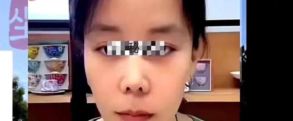 三石昨晚直播开场十分钟直接甩雷：她和婆婆从此各走各路，账号不再合体。镜头里她眼