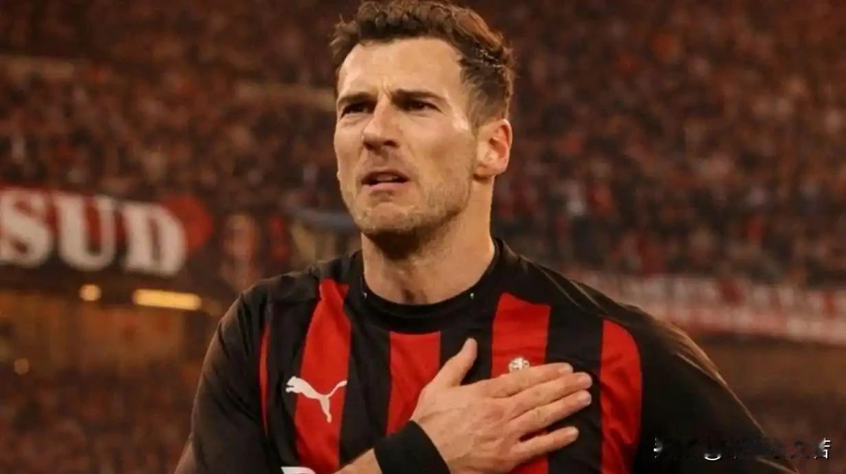 拜仁慕尼黑中场球员格雷茨卡！米兰与拜仁慕尼黑中场球员格雷茨卡的谈判进入了实质阶段