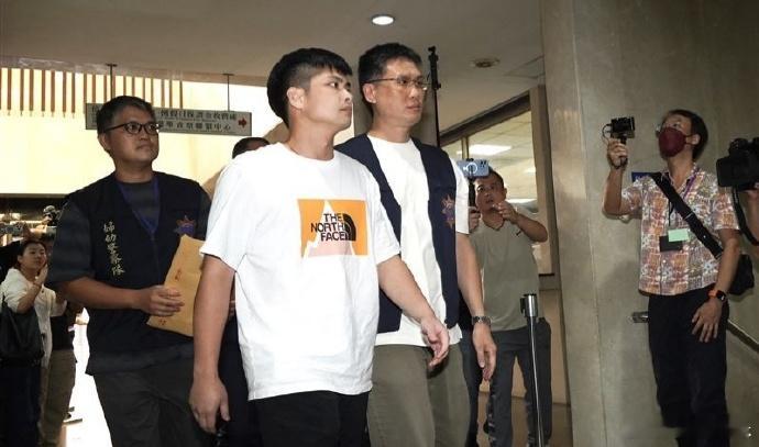 涉嫌性侵江祖平男子交保涉嫌性侵江祖平男子被限制出境据台媒，江祖平控诉遭前男友龚