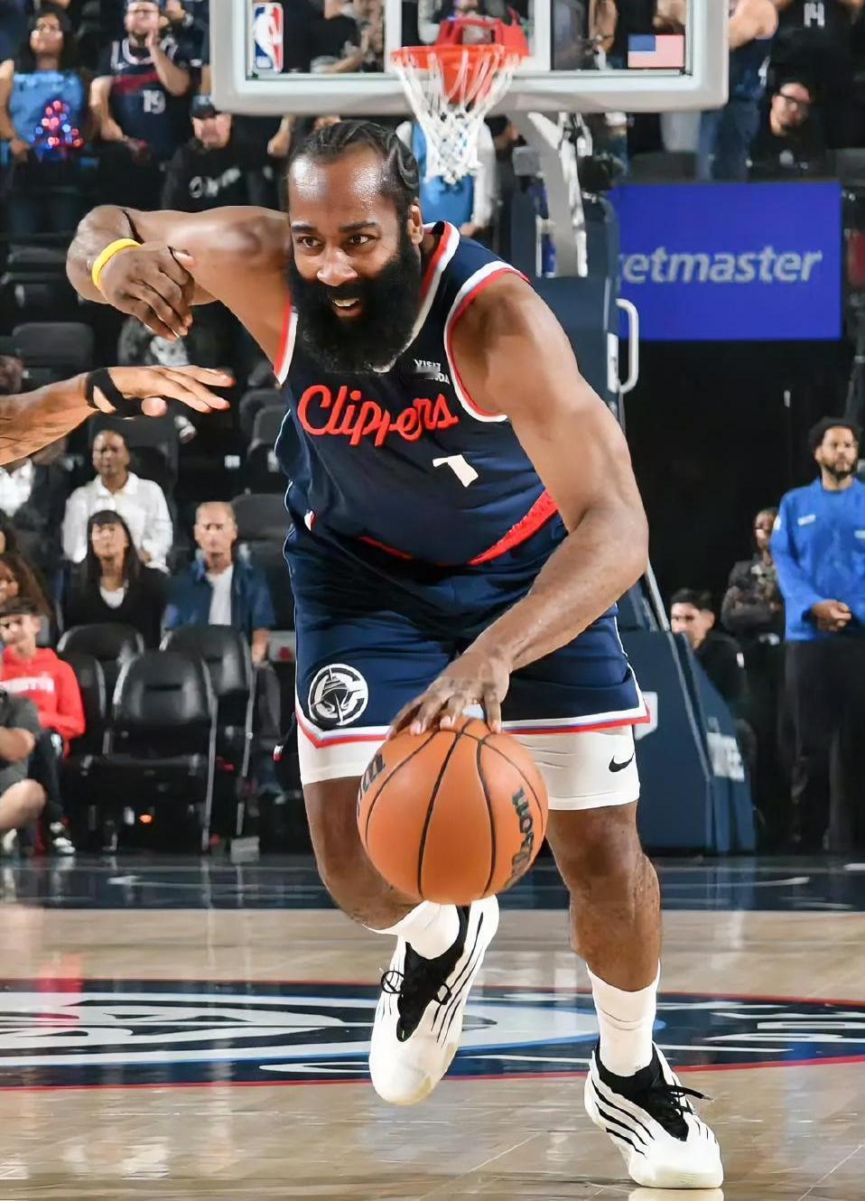 太无奈了，快船118-121不敌绿军，一战打出了2个不得不说的事实！