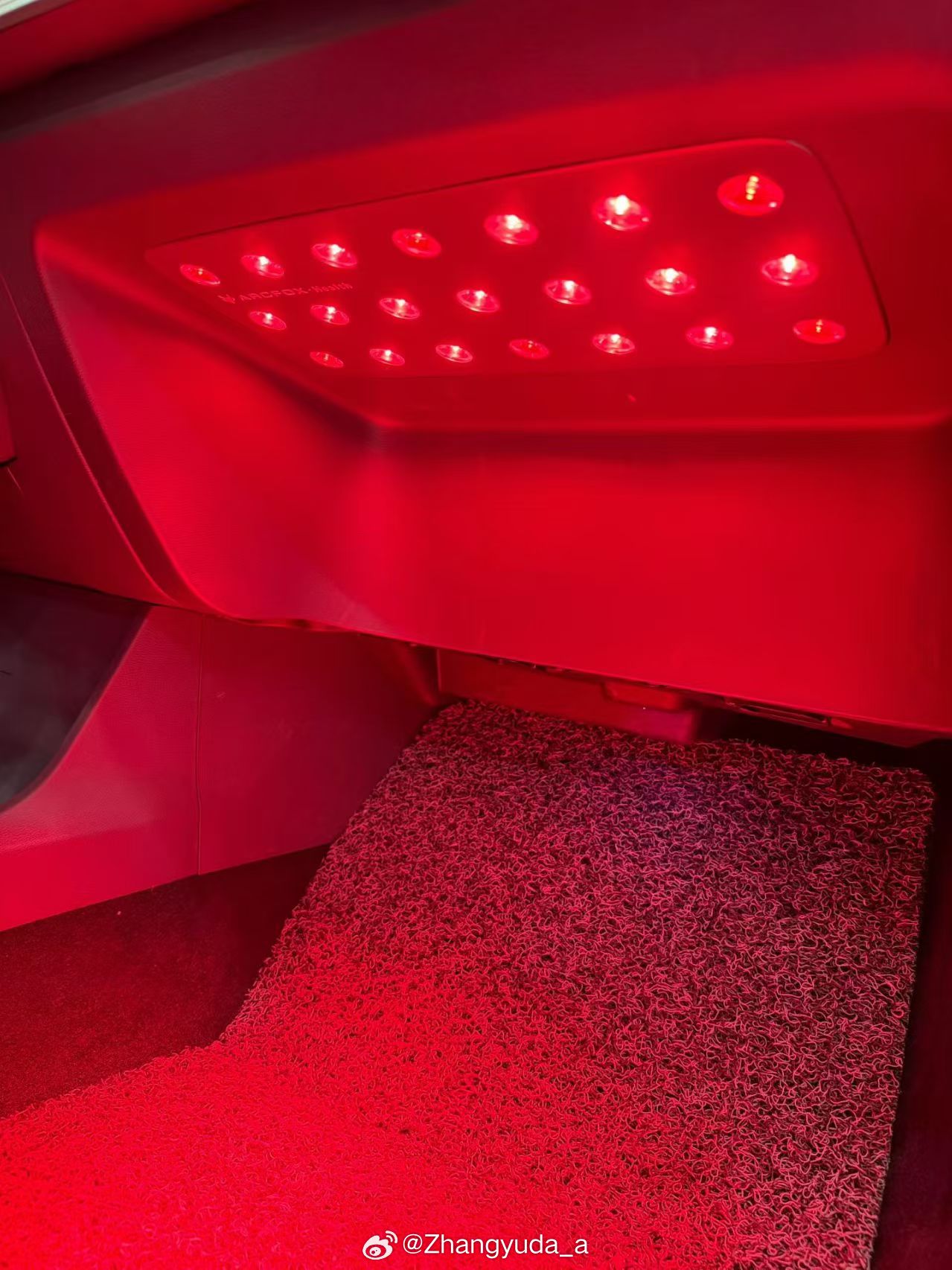 看到群里发的啊不是这什么车啊怎么还有大排灯