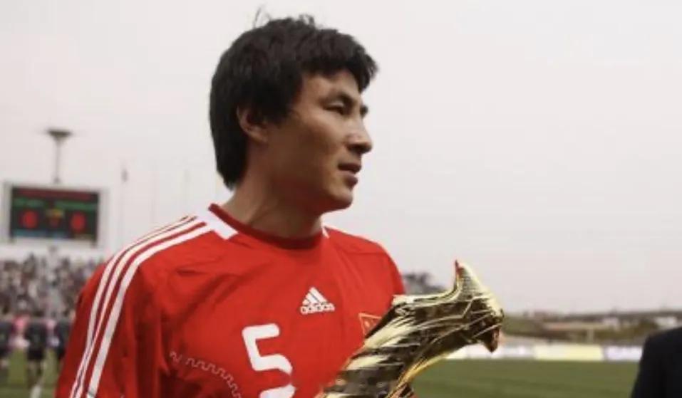 前国脚李玮锋表示，职业生涯最大的遗憾之一，就是错过了2004年亚洲杯决赛。他坚信