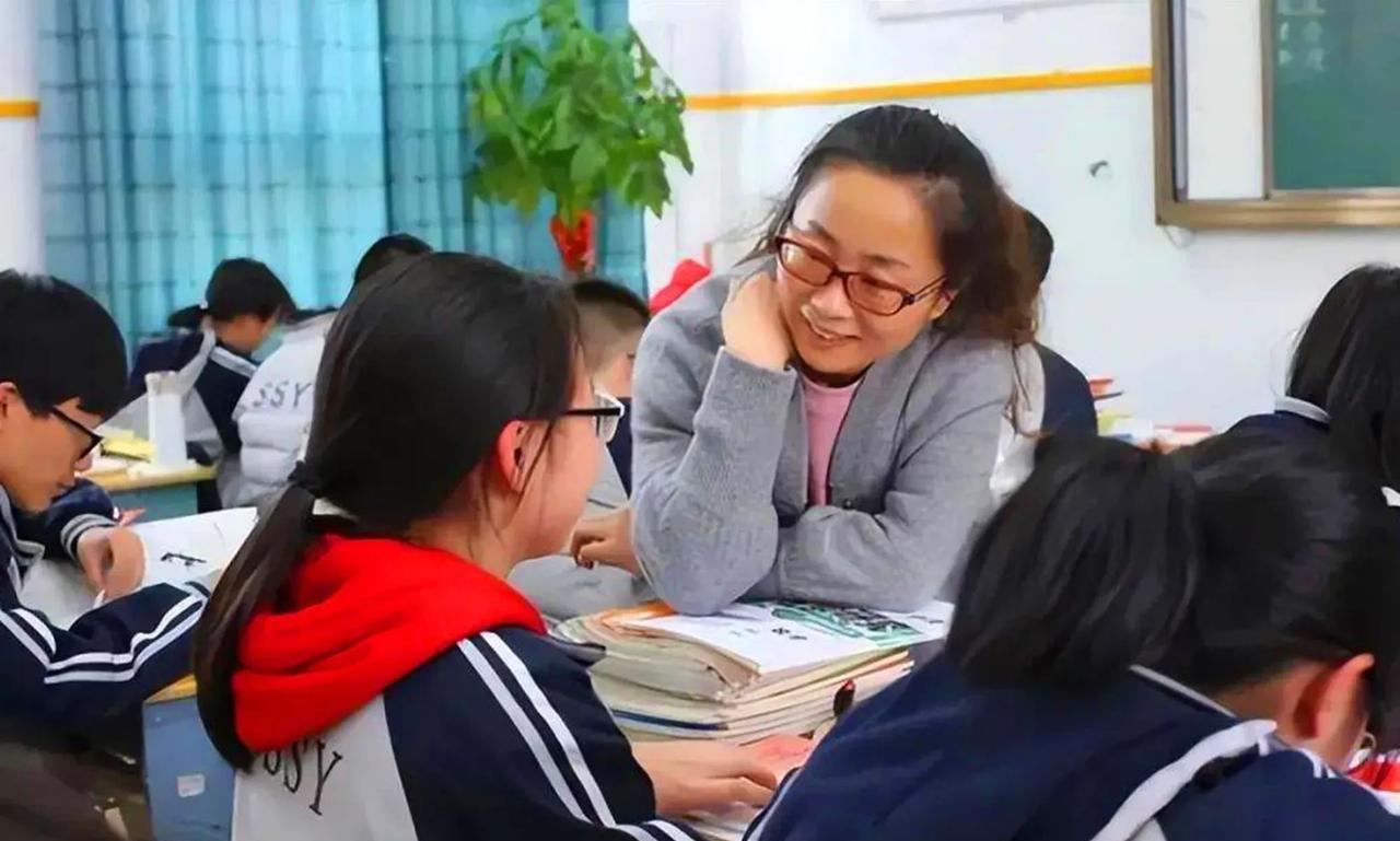 公费师范生真实的分配方式，可能与你想的不一样。很多人认为公费师范生，一定去农村乡