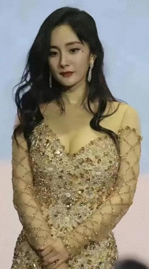从肉肉脸到绝美逆袭杨幂的变美逆袭之路