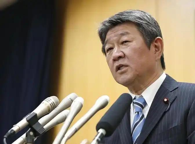 日本外务大臣茂木的一句话，把舆论场瞬间点燃。他公开表示，日本已经放弃对台湾的一切