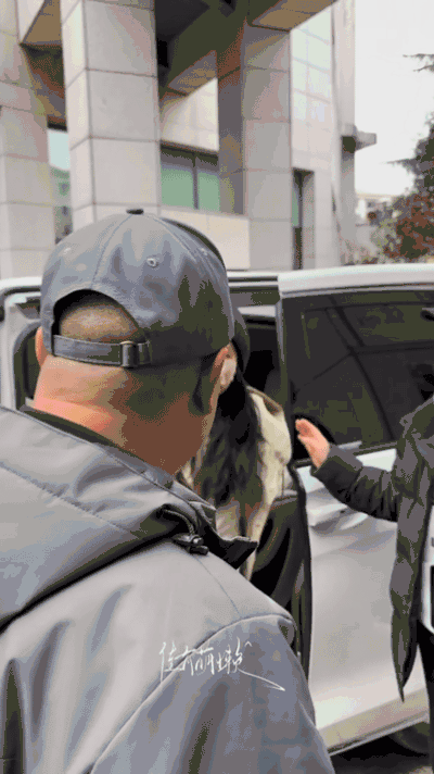 好可爱呀卢昱晓这才是真正的素颜出镜！