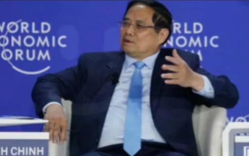 越南想要认祖归宗，结果把祖宗认到秦始皇身上了。 现在越南中学有很多教育说自己