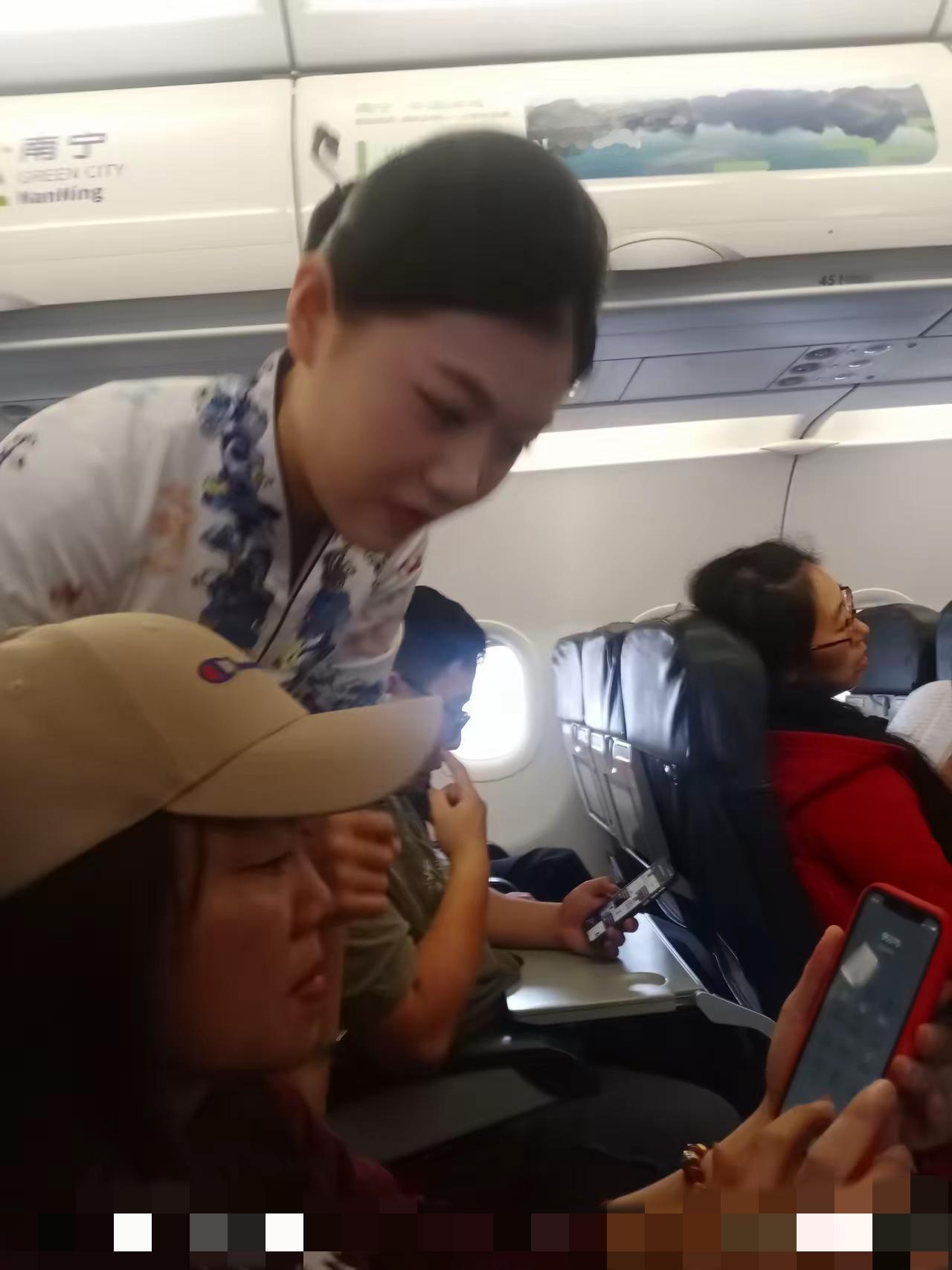 离婚半年后回前夫家取东西，推开门的瞬间，我哭着复婚了离婚那天，我俩吵到脸红