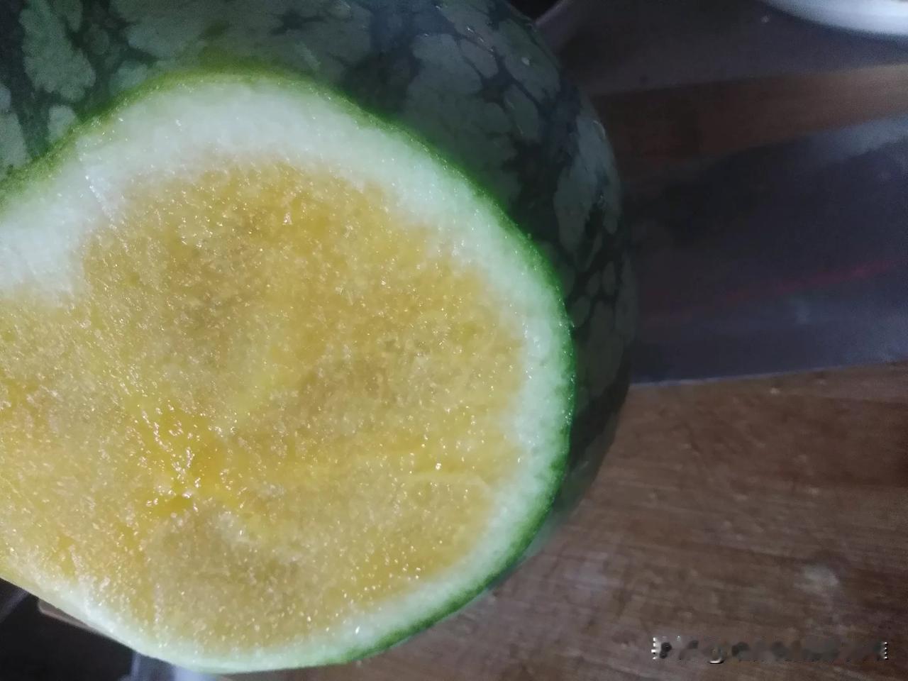 房价下降谁最难过?真的没想到，现在希望房价上涨的是穷人!最近各地房价多少都有点下