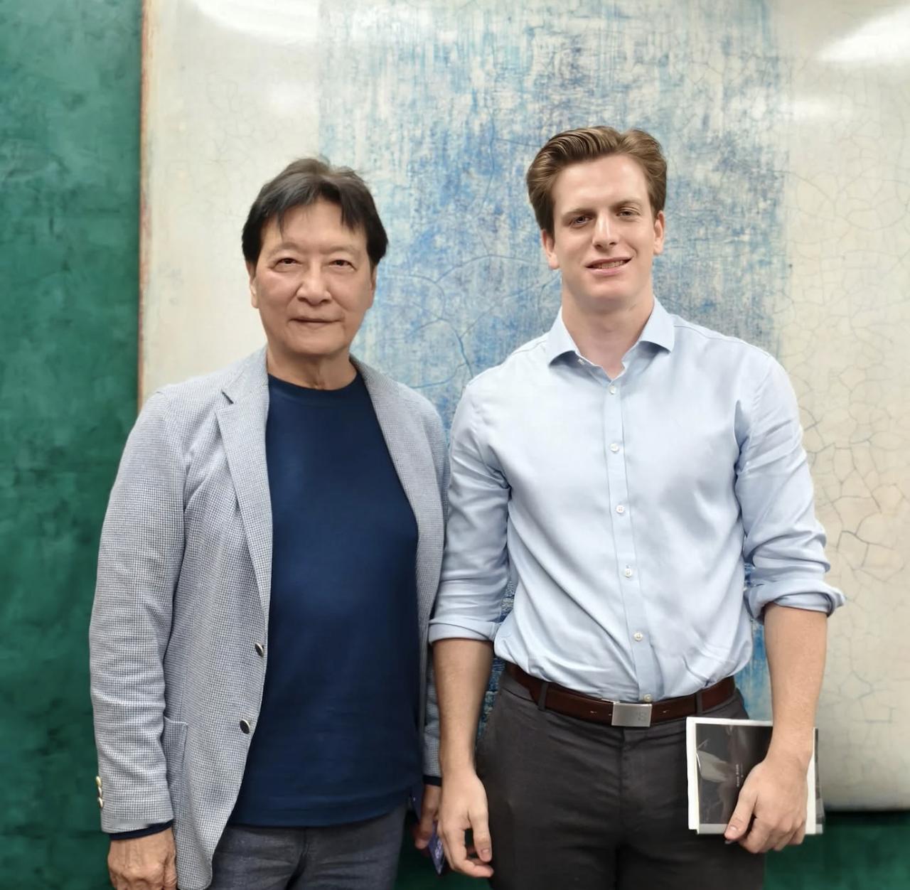 赵少康急了：被美国记者问“国民党反美”，赶紧自证清白今天，赵少康接受了一家所