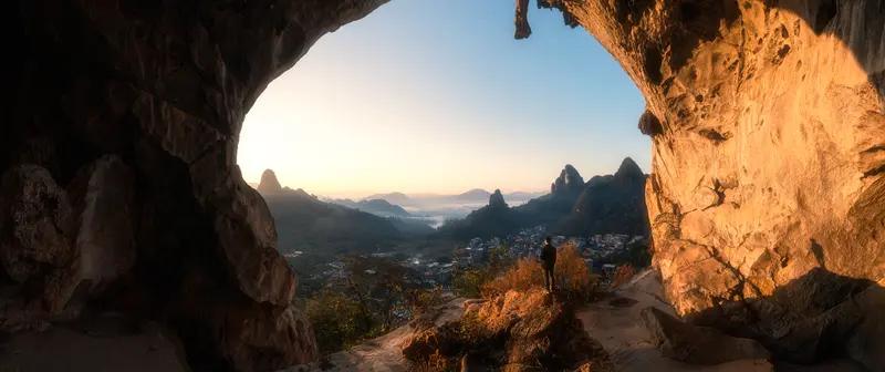 岩山周五又上演了一出“狼来了”的戏码，而且已经是第四遍了。早上低开杀到9.8