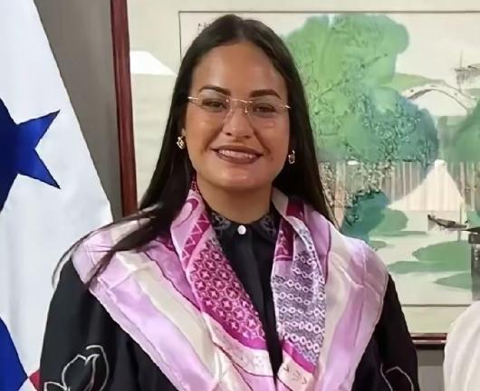 强拆华人纪念碑，巴拿马市长被起诉，这次恶性事件，谁是幕后黑手强行拆除中巴纪念