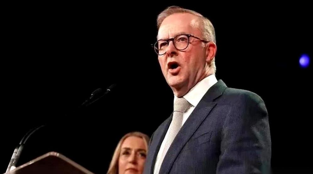 澳大利亚变脸的速度，简直令人咋舌。前脚刚扬言要将达尔文港强行收归国有，后脚就把解