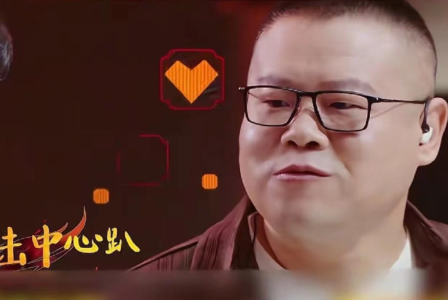 节目里，岳云鹏吃了大厨做的扬州炒饭后，一直夸好吃但确淘汰了这位大厨，理由是他觉得